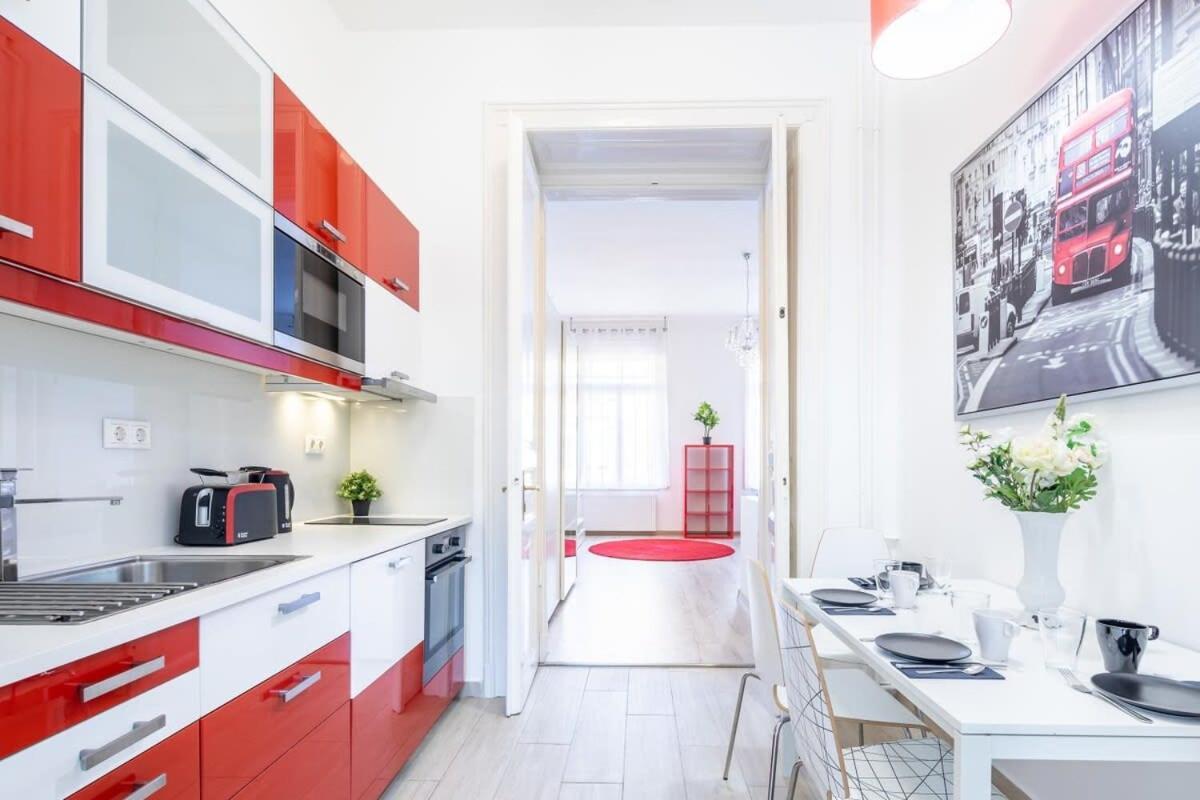 Super Central Convenient Apartment Budapeste Exterior foto